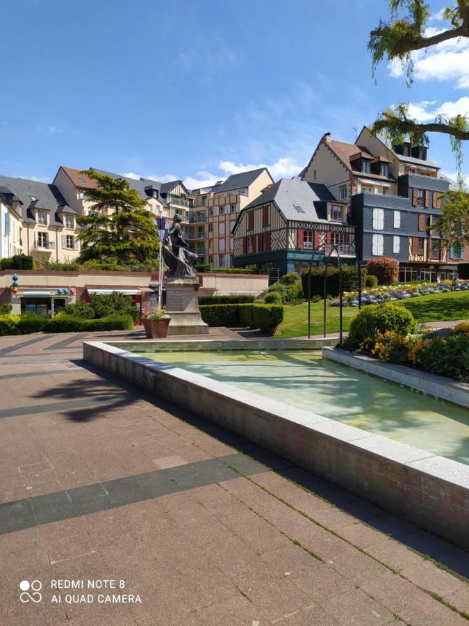 Bel Appartement A Honfleur Buitenkant foto